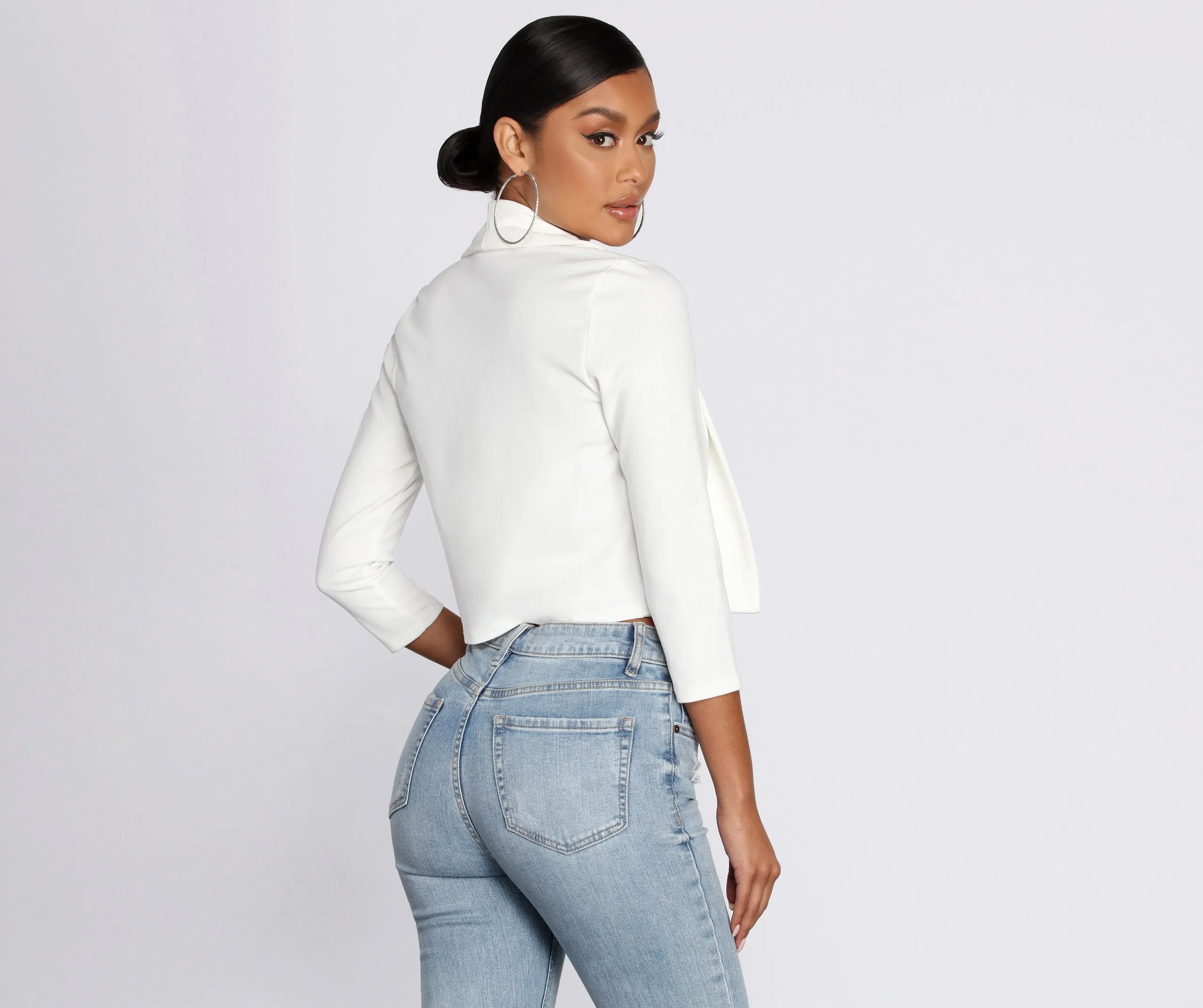 TastyHottie - Chic And Cropped Blazer