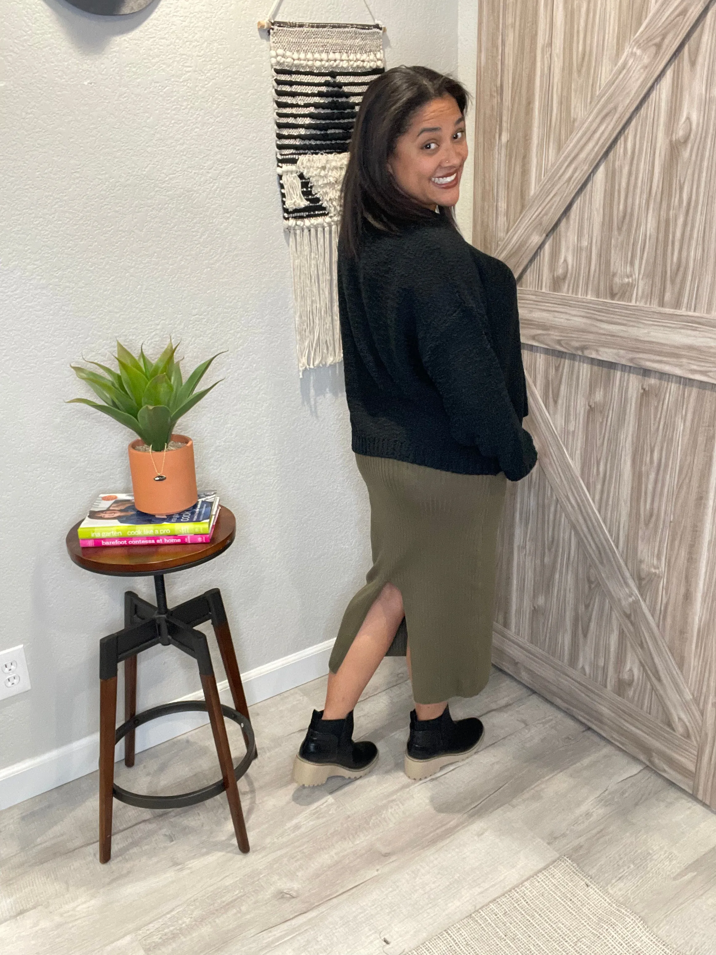 Thick Ribbed Midi Back Slit Sweater Skirt